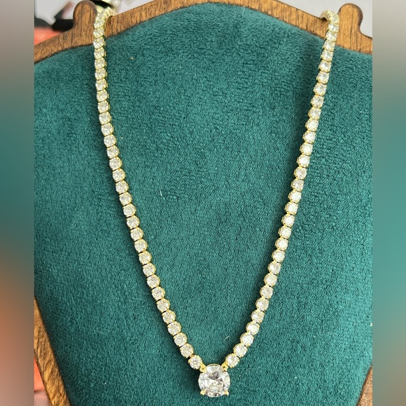 Stunning Gold Diamond Tennis Necklace with 1ctw Center Stone 18-20” - Picture 3 of 5